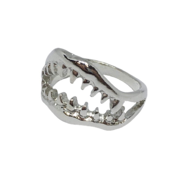 Great White Shark Jaws Teeth Ring