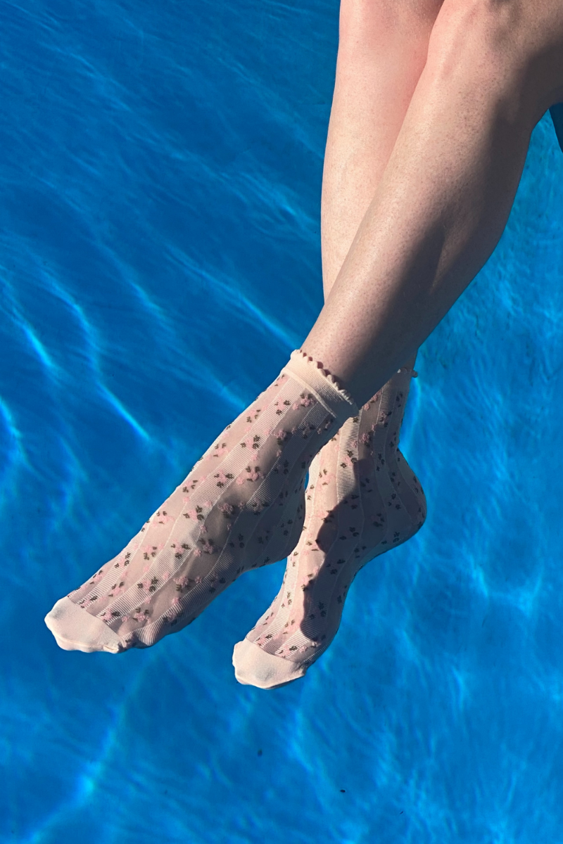 ROSITA sheer pink socks with flowers
