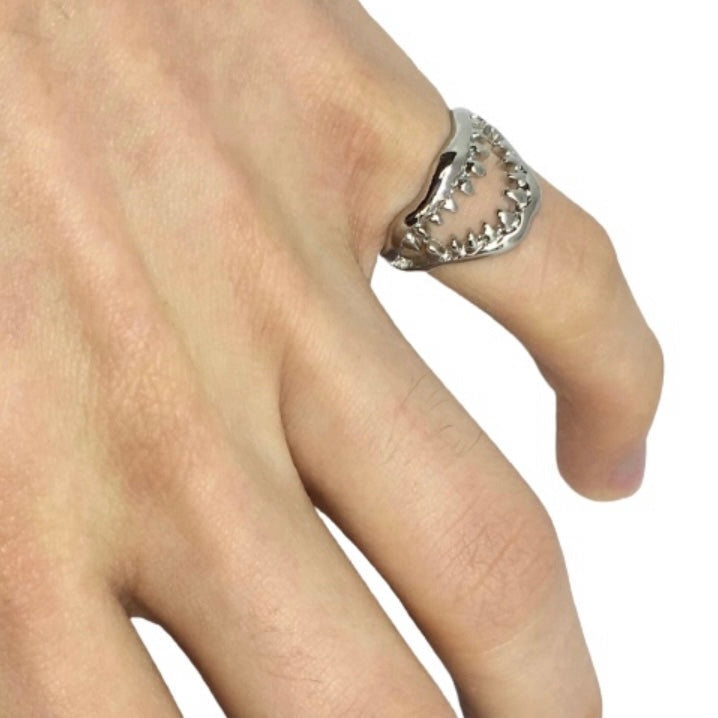 Great White Shark Jaws Teeth Ring